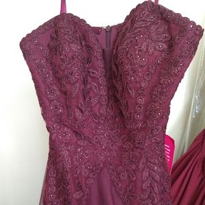 Burgundy Prom dress
